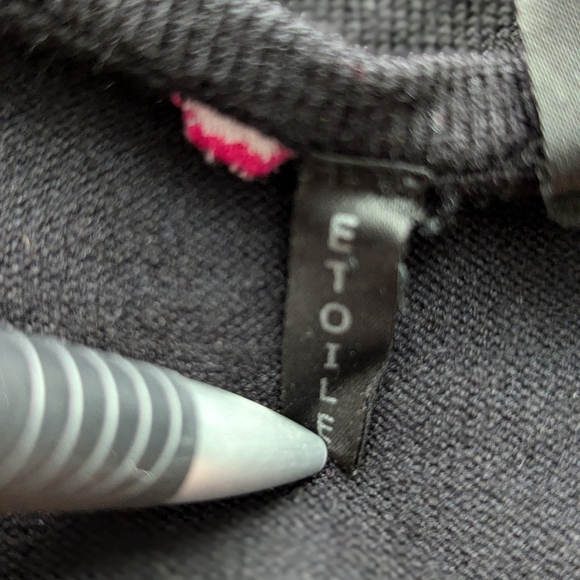 Etoile Women’s Shrunken Crew Neck Multicolor Embroidered Hearts - Picture 7 of 8